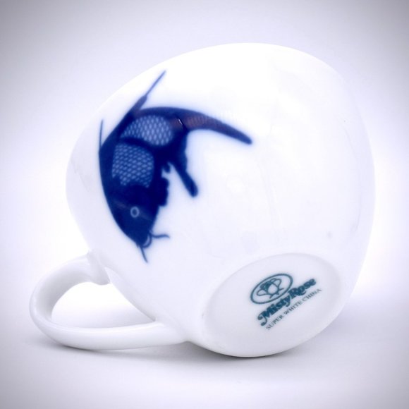 Misty Rose Vintage Koi Teapot Set of 4 Cups Super White China Cobalt Blue Teacup - Picture 2 of 11